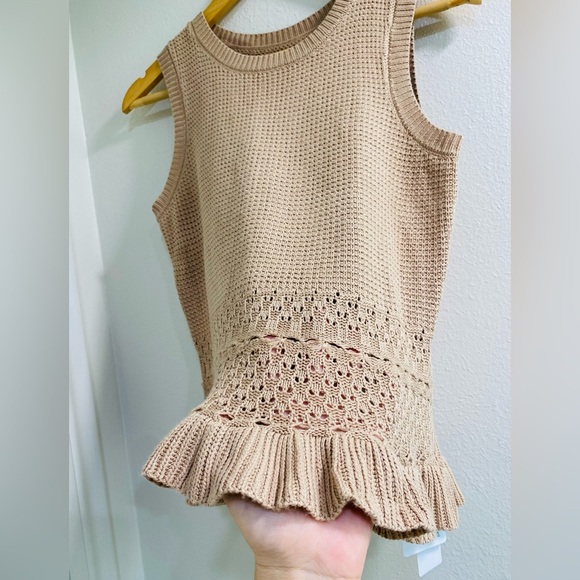 NWT Women's Tan Sleeveless Pointelle Knit Top size Medium - Picture 5 of 6